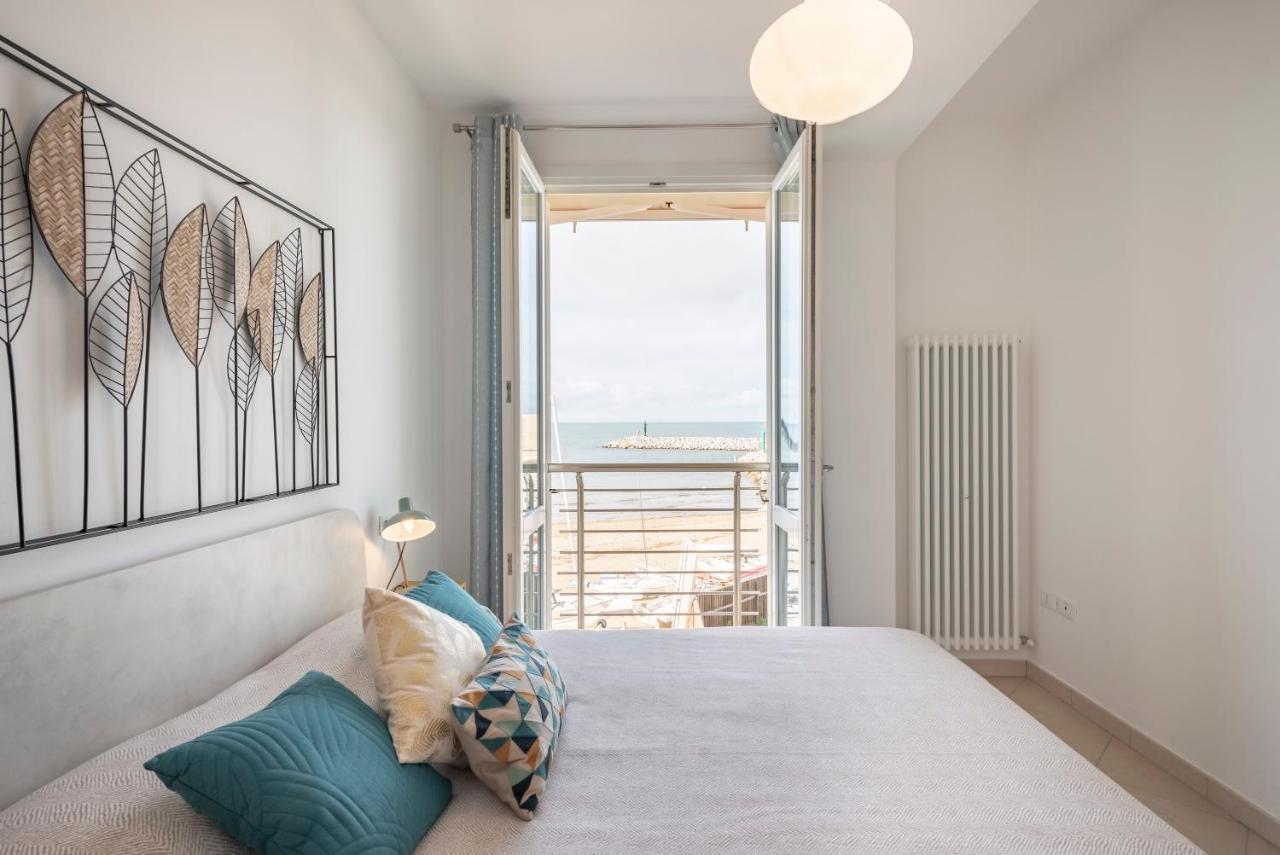 Sea View Apartment San Vincenzo Buitenkant foto
